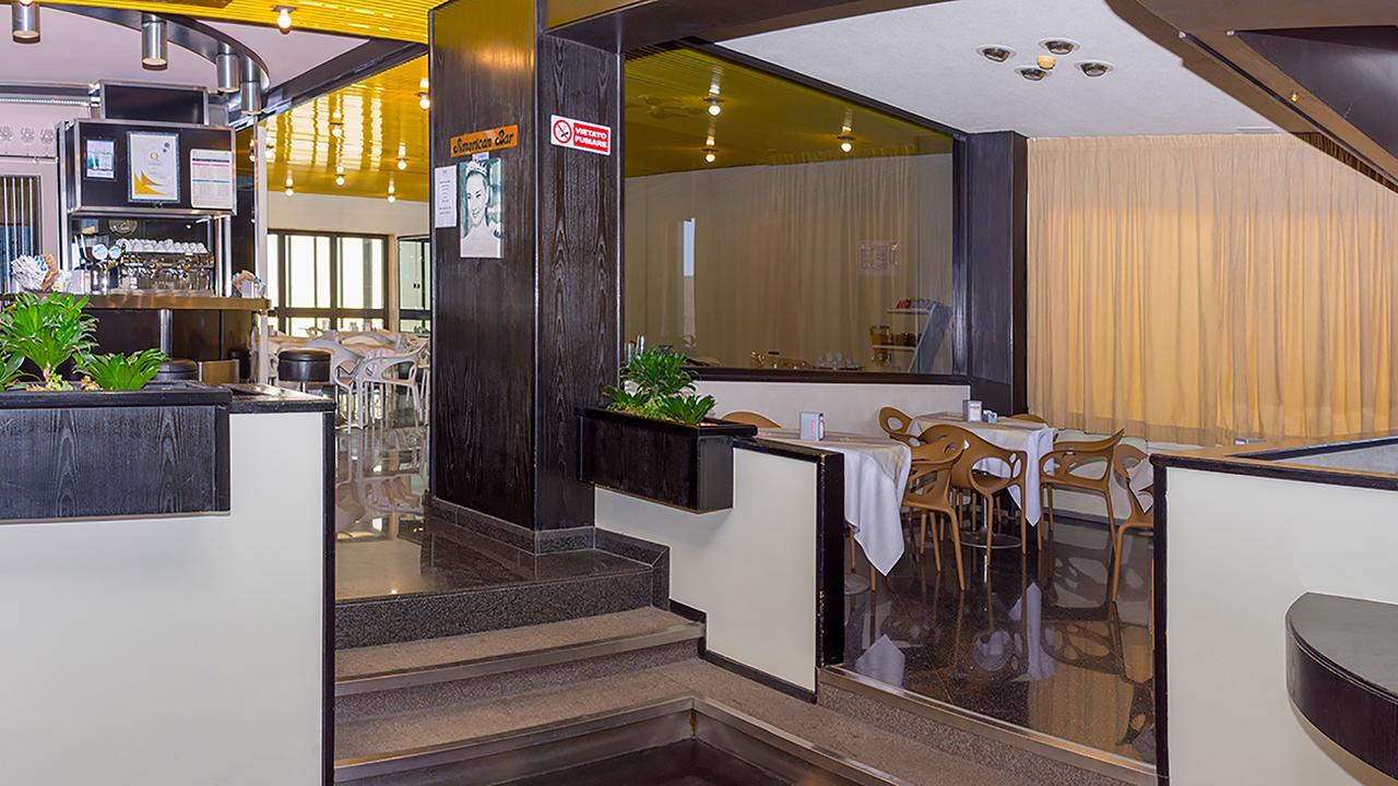 Hotel 7 Mari Μπάρι Εξωτερικό φωτογραφία