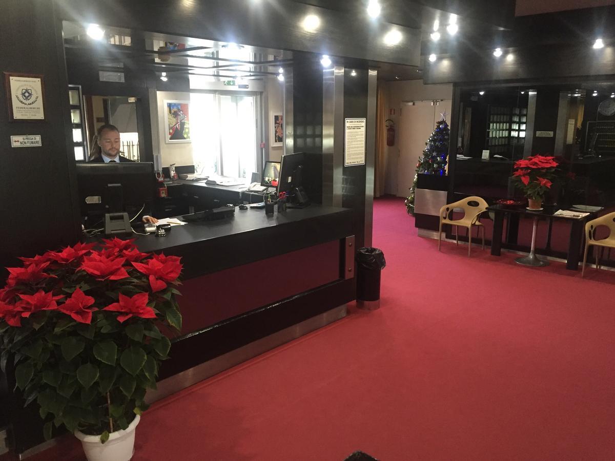 Hotel 7 Mari Μπάρι Εξωτερικό φωτογραφία